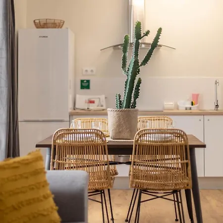 Carpenter'S Home By Cadiz Time Extérieur photo